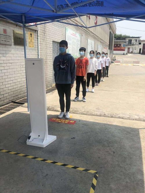 金鑒智能體溫篩查機 大數據體溫監控 人臉識別 考勤門禁的紅外測溫設備