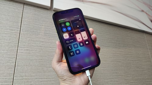 體積小 超能充 anker氮化鎵第二代充電器和磁吸無線充電寶上手體驗